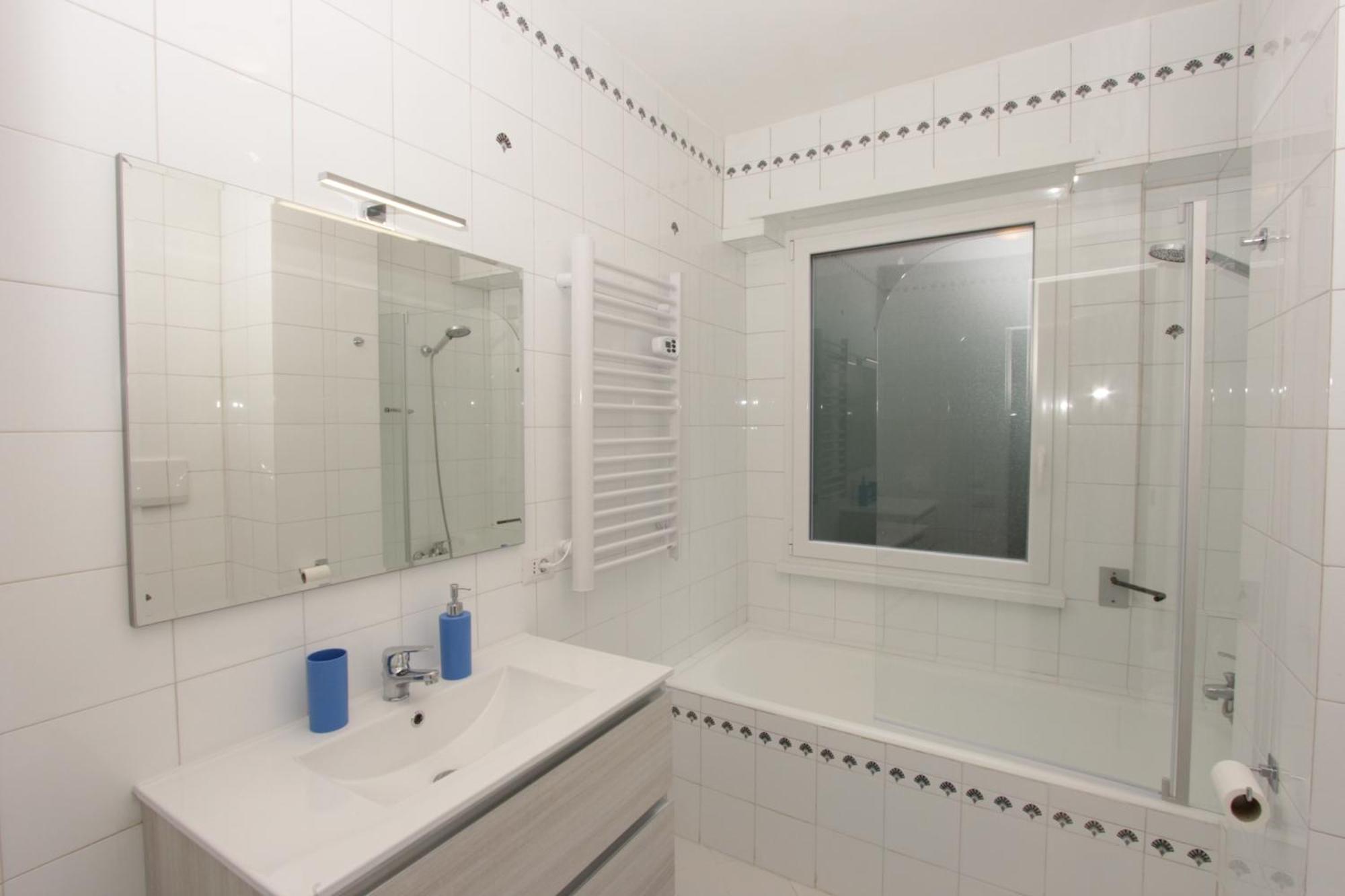 Aurelia Flat Rome