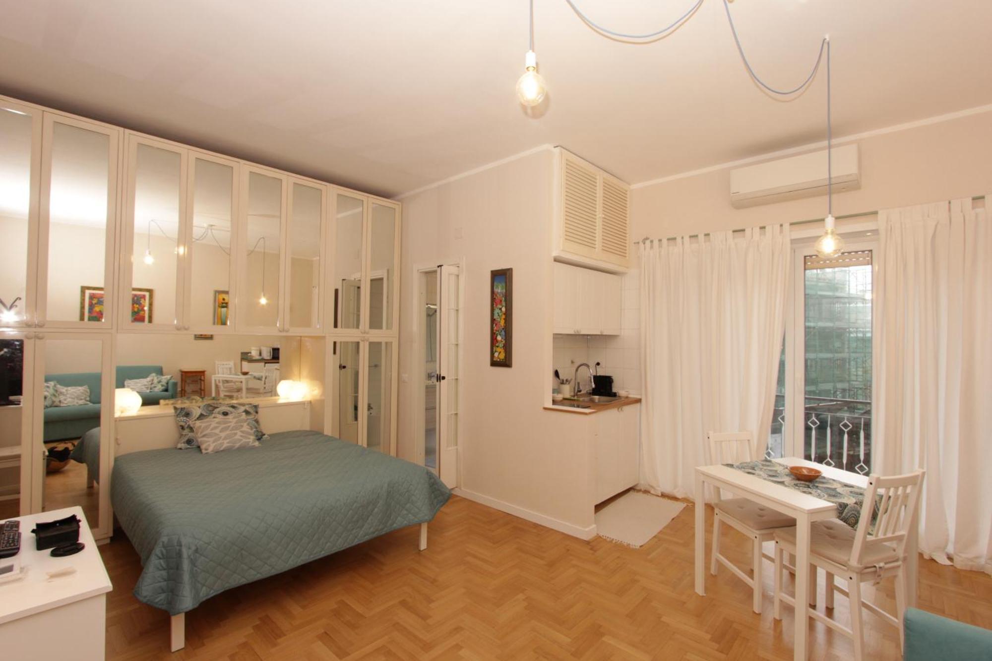 Aurelia Flat * Rome